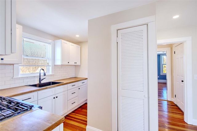 45 Gordon Street, Cranston, RI 02910