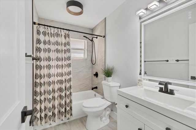 4970 BROOKMEADE DRIVE, Sarasota, FL 34232