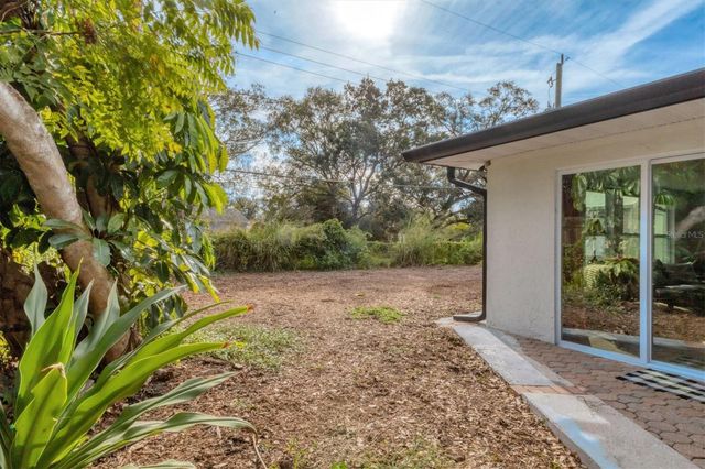 4970 BROOKMEADE DRIVE, Sarasota, FL 34232