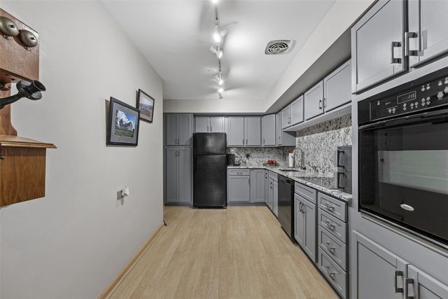 2222 1st Avenue NE 107, Cedar Rapids, IA 52402