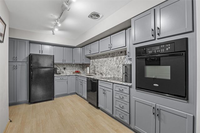 2222 1st Avenue NE 107, Cedar Rapids, IA 52402