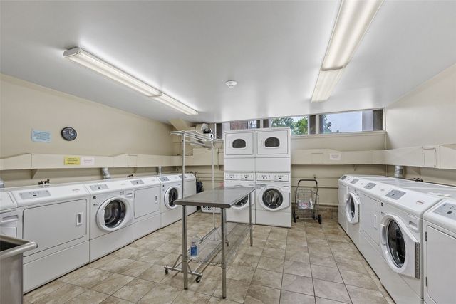 2222 1st Avenue NE 107, Cedar Rapids, IA 52402