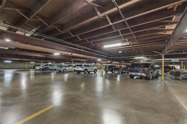 2222 1st Avenue NE 107, Cedar Rapids, IA 52402