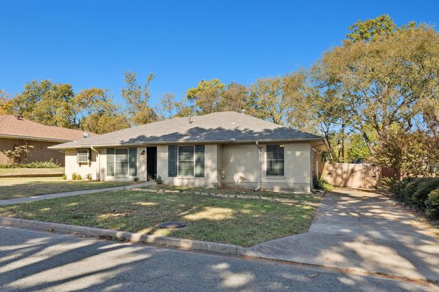 1805 Skyline Drive, Sherman, TX 75092