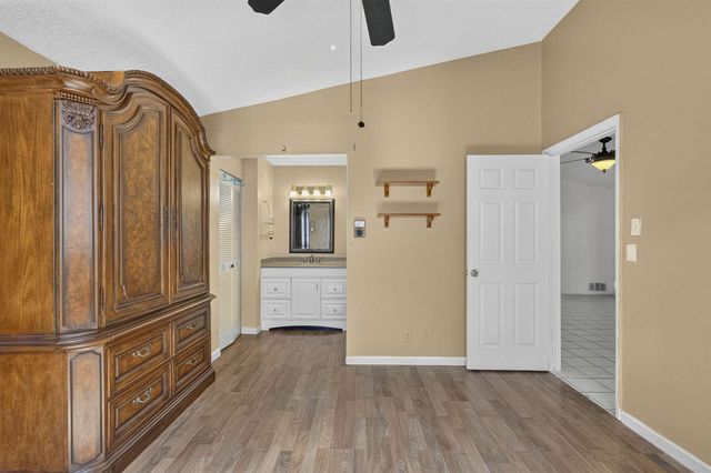 7513 SW 7TH Street, North Lauderdale, FL 33068