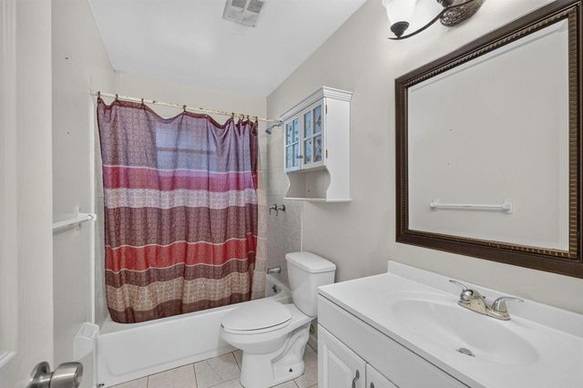 7513 SW 7TH Street, North Lauderdale, FL 33068