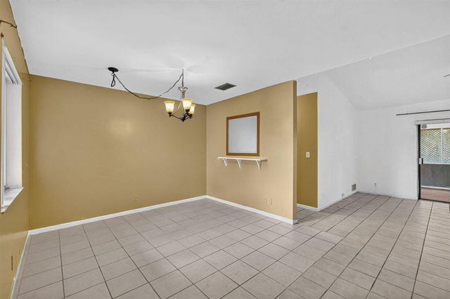 7513 SW 7TH Street, North Lauderdale, FL 33068