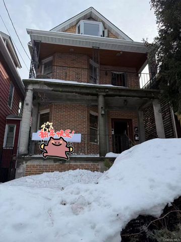 1580 Castleton Avenue, Staten Island, NY 10302