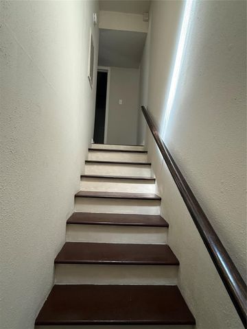 17202 Imperial Valley Drive 1, Houston, TX 77060