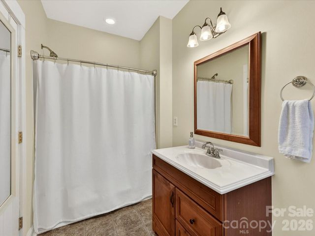 7553 Thorn Creek Lane, Tega Cay, SC 29708