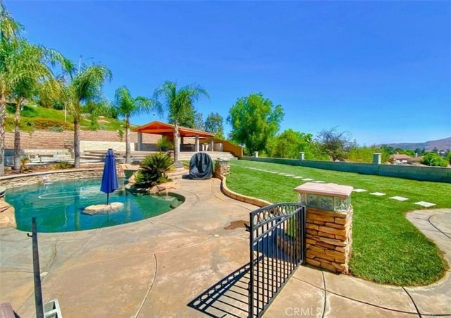 1851 Caitlin Circle, Corona, CA 92879