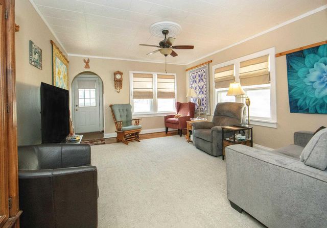 1711 Bertch Avenue, Waterloo, IA 50702
