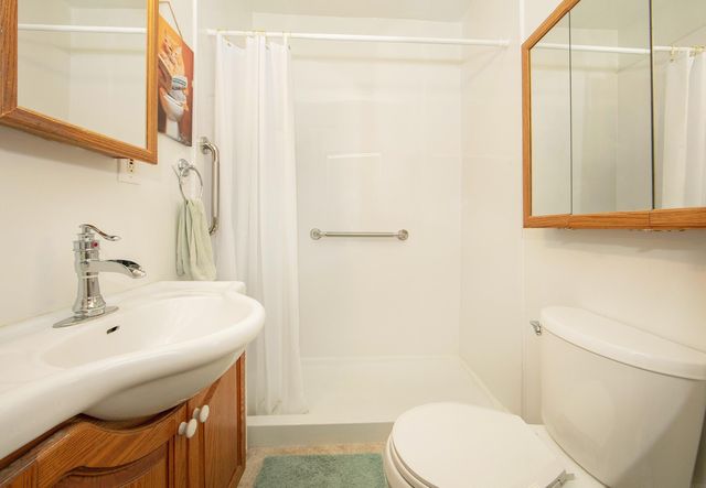 1711 Bertch Avenue, Waterloo, IA 50702