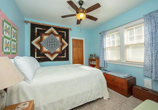 1711 Bertch Avenue, Waterloo, IA 50702