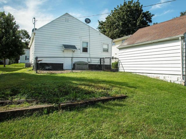 1711 Bertch Avenue, Waterloo, IA 50702