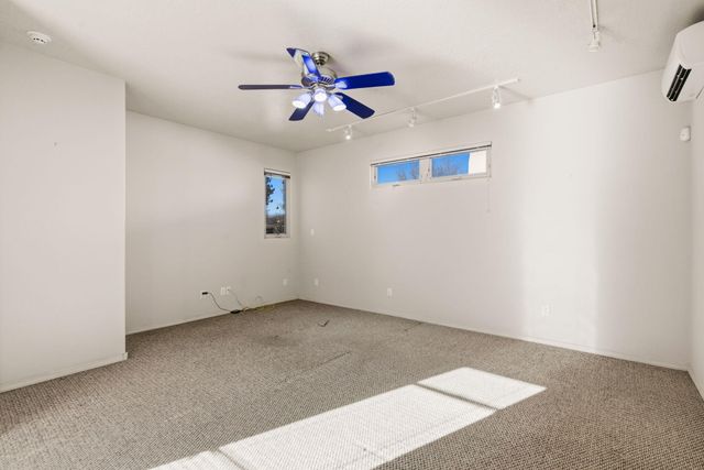 500 Laguna Seca Lane NW, Albuquerque, NM 87104