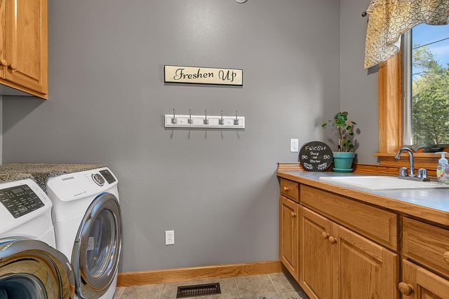1010 Eveningstar Court, Sartell, MN 56377