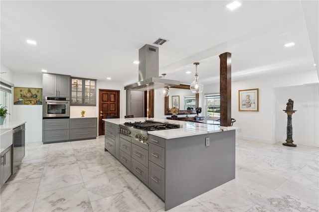 7621 ORANGE TREE LANE, Orlando, FL 32819