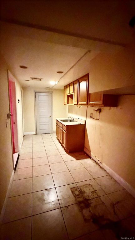 11221 Jamaica AVE, Richmond Hill, NY 11418 — photo 5