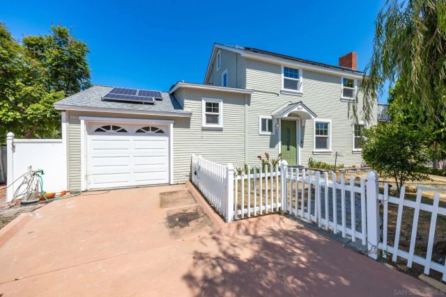 607 Rancho Vista Rd, Vista, CA 92083