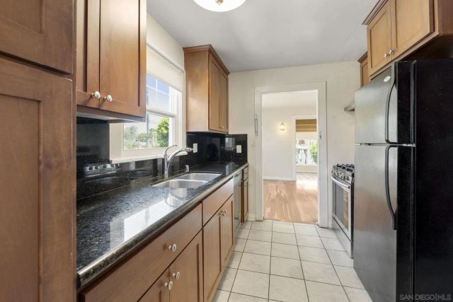 607 Rancho Vista Rd, Vista, CA 92083