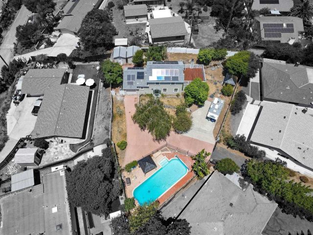 607 Rancho Vista Rd, Vista, CA 92083