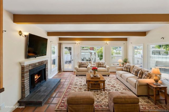 607 Rancho Vista Rd, Vista, CA 92083