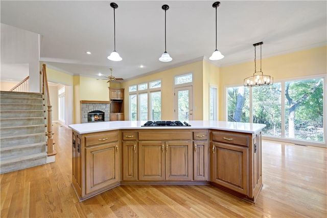 11013 S Glenview Lane, Olathe, KS 66061