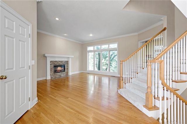 11013 S Glenview Lane, Olathe, KS 66061