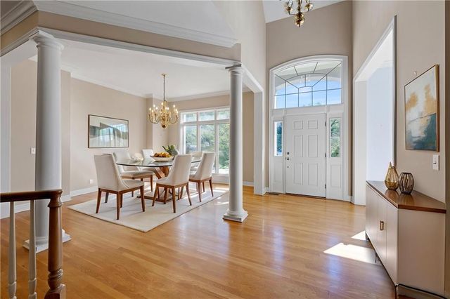 11013 S Glenview Lane, Olathe, KS 66061