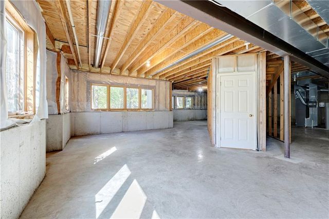 11013 S Glenview Lane, Olathe, KS 66061