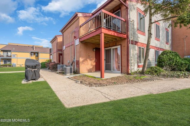 22 Newport Court 210, Brick, NJ 08724