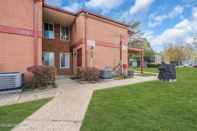 22 Newport Court 210, Brick, NJ 08724