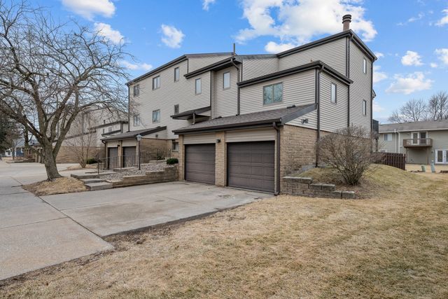 3131 4th Street 3131, Moline, IL 61265