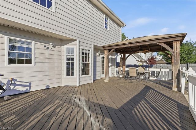 5911 Highland Grove Drive, Summerfield, NC 27358
