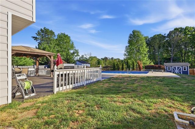 5911 Highland Grove Drive, Summerfield, NC 27358