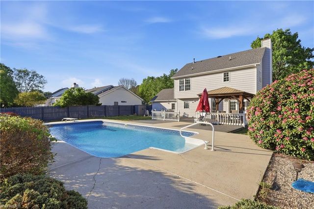 5911 Highland Grove Drive, Summerfield, NC 27358