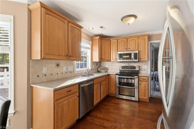 5911 Highland Grove Drive, Summerfield, NC 27358
