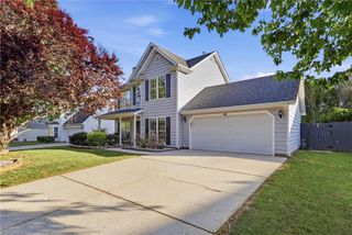 5911 Highland Grove Drive, Summerfield, NC 27358