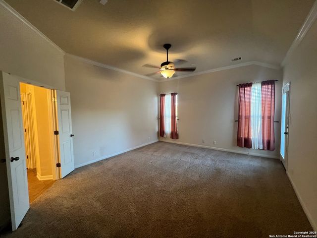 1607 Heavens Peak, San Antonio, TX 78258