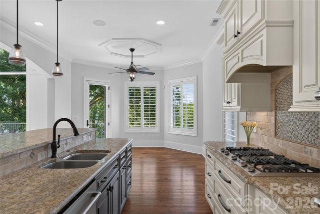 3225 Lake Pointe Drive, Belmont, NC 28012