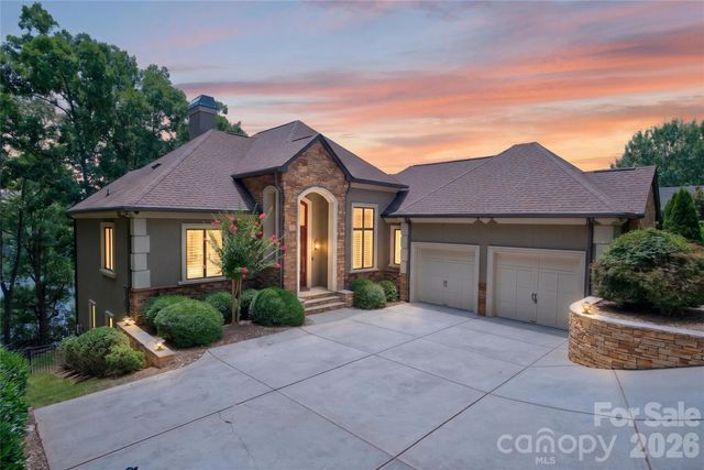3225 Lake Pointe Drive, Belmont, NC 28012