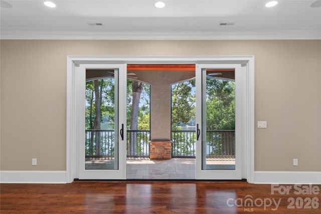 3225 Lake Pointe Drive, Belmont, NC 28012