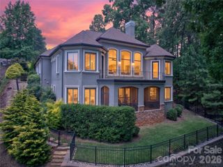 3225 Lake Pointe Drive, Belmont, NC 28012