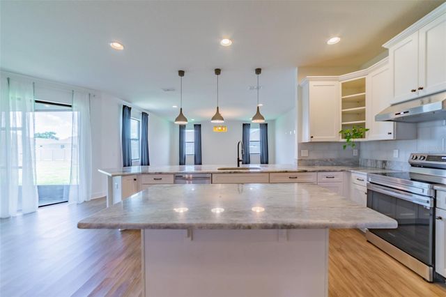 570 SANCTUARY BOULEVARD, Winter Haven, FL 33881