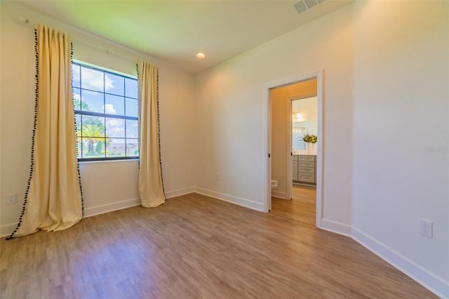 570 SANCTUARY BOULEVARD, Winter Haven, FL 33881