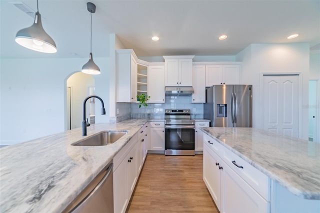 570 SANCTUARY BOULEVARD, Winter Haven, FL 33881