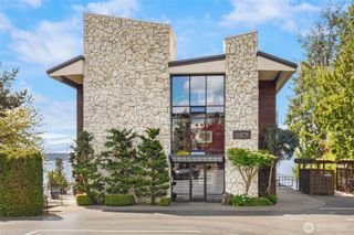 6201 Lake Washington Boulevard NE #208, Kirkland, WA 98033
