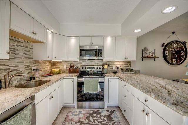 5213 Cedarbend DR 4, Fort Myers, FL 33919