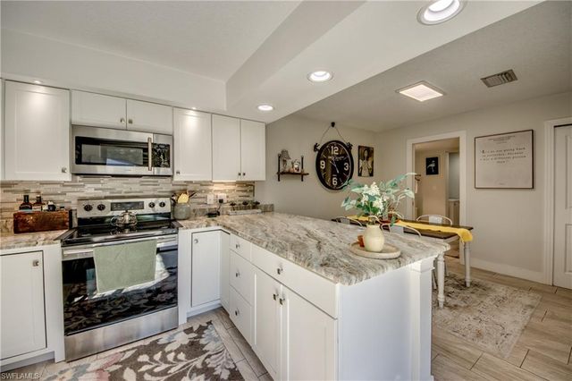 5213 Cedarbend DR 4, Fort Myers, FL 33919